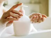 Popular Anti-Dandruff Shampoo Pulled From UK Sale Over Chemical Risk