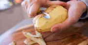 Potatoes won't sprout for 5 months if stored in common kitchen place