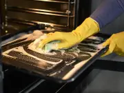 Professional Chef Shares 3-Ingredient Oven Cleaner Without Harsh Chemicals