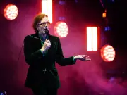 Pulp to open pop-up Manchester pub with Jarvis Cocker jukebox