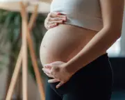 Queensland Twins Born to Two Mothers Under New Surrogacy Laws