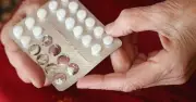 Quitting statins may not raise death risk in older adults, study finds