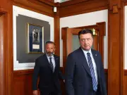 Rangers fans slam owner and boss after winless start