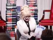 Renfrewshire to hold first official Dolly Parton Day on September 25