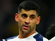 Scholes urges Man United to hijack Romero transfer