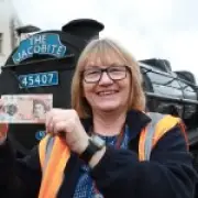 Seagull returns lost £10 to Harry Potter train worker