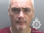 Serial thief stabbed himself in neck with pen during probation rant