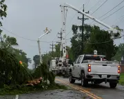Severe storms cut power to 540,000 homes in US midwest