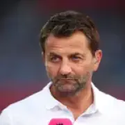 Sherwood predicts Arsenal to retain title, Man Utd sixth