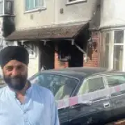 Shopkeeper Uses Hosepipe to Fight Fatal Fire in Hounslow, Murder Probe Launched