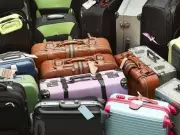 Simple tape trick helps travellers spot suitcases at baggage claim