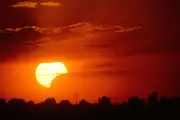 Solar Eclipse 2026: Colander Is Safest Way to View, Says Expert