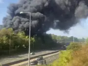 St Albans fire: Smoke over M25 as residents told to close windows