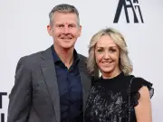 Steve Cram comforted by Gabby Logan after brother's death