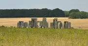 Stonehenge Altar Stone moved by people, not glaciers, study finds