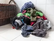 Stop dark clothes fading by adding 1 natural bathroom item to washing machine