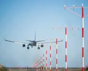 Sydney air traffic controllers warn of collision risk after airspace redesign