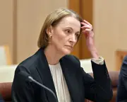 Telstra CEO Vicki Brady gets $700,000 pay rise despite bonus cut