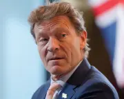 Tice accused of 'nasty tactics' over legal threat to Guardian