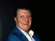 Tommy Cooper's tragic on-stage death in 1984 remembered