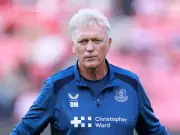 Tony Pulis urges Everton fans to give David Moyes time