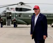 Trump Threatens to Bomb Oman If It 'Gets in the Way' of Ending Iran War