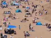 UK Heat Alerts as Parts of England Hotter Than Greek Islands