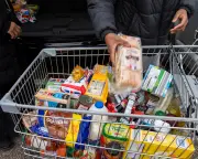 UK households face financial hit from Iran war and wage stagnation