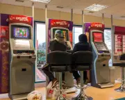 UK scraps 'aim to permit' giving councils power to curb betting shops