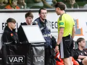 VAR slammed for 'microscopic' Dundee derby blunder as Finnigan booked for dive