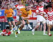 Wallabies survive red card to beat Japan in Kiss debut