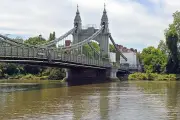 Wandsworth rejects £128m bid to keep Hammersmith Bridge open