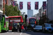 Westminster Council accuses Khan of flouting environmental rules over Oxford Street plan