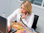 Workers Spend a Year of Their Lives Eating Lunch at Desks