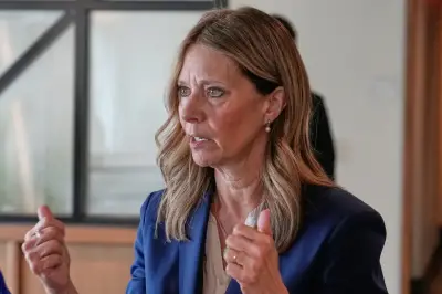 Armed suspect attacks Amy Acton at Ohio campaign stop, injuring several