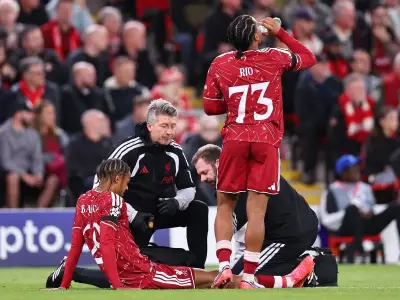 Barcola limps off injured on first Liverpool start