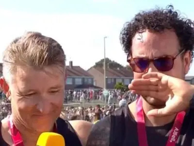 Chris Kamara's son in tears after Great North Run with dad and Ben Shephard