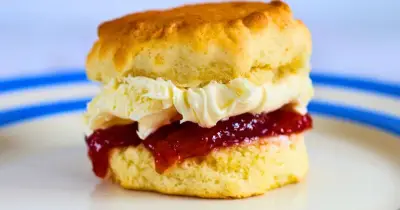 Cream-Coated Scones Turn Out Softer, Says Baker