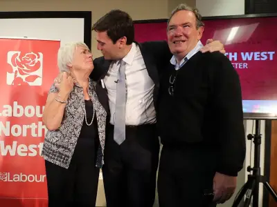 Early Alzheimer's signs after Andy Burnham's dad dies