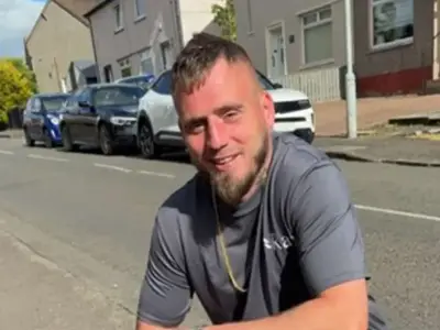 Fourth arrest over Armadale dad death as family 'desperate for information'