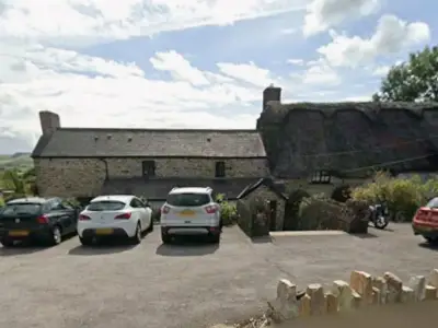 Glamping pods approved for historic Grade II-listed Bridgend pub