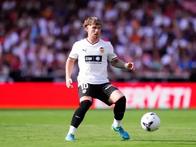 Harvey Elliott's Valencia debut nightmare as Barcelona thrash Los Che 5-0