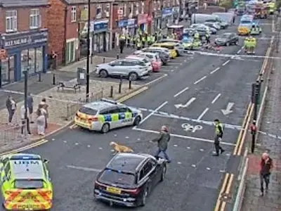 Howdon police car crash: Major emergency response, street cordoned off