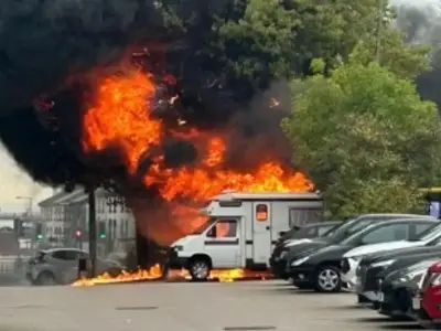 Huge explosion in Liverpool as fire crews warn 'stay away'
