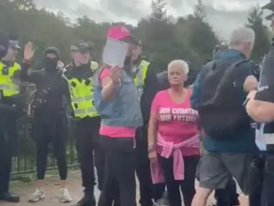 Hundreds gather for Pink Ladies protest and counter-demo in Glasgow