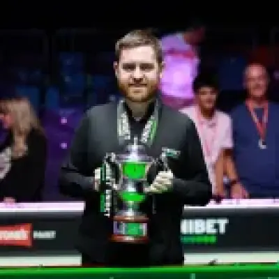 Jak Jones lands shock British Open title with baby news imminent