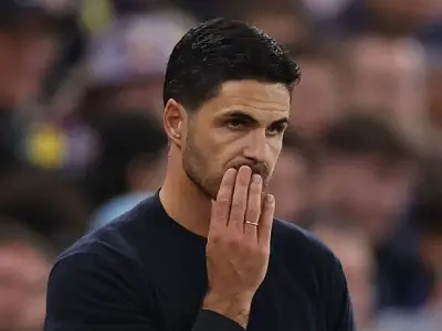 Julian Alvarez snubs Man City return as Martinelli ignores Arteta