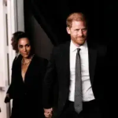 King tells Harry and Meghan they remain private citizens