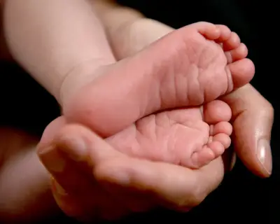 Labour expands Healthy Babies programme to all councils in England