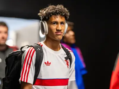 Man Utd's 11 attempts to keep JJ Gabriel after exit request